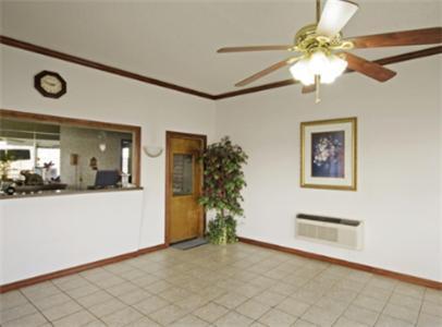 Executive Inn Muldrow Екстер'єр фото